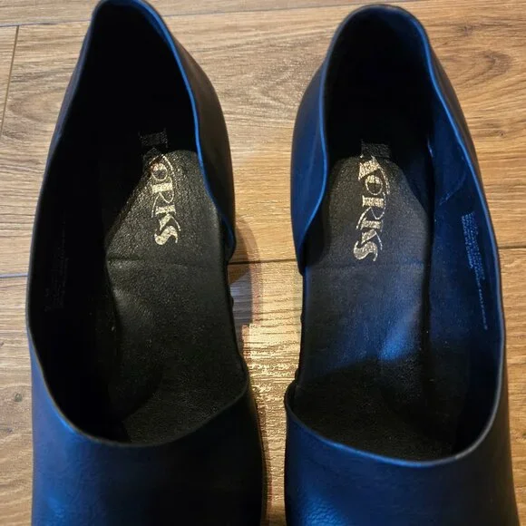 Kork-Ease Black Leather Slip-On Clogs with Tan Wood Heel - Picture 5 of 12